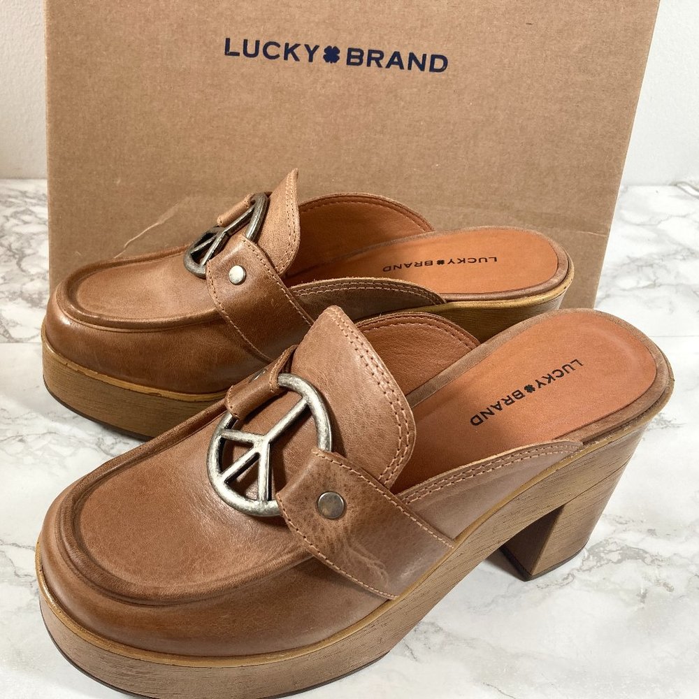 LUCKY BRAND || Aleah Latte Platform Clog-3-1/2" block heel; 1-1/2" platform